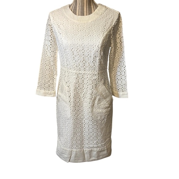 Lands' End Dresses & Skirts - Lands' End Dress Size 4 White Eyelet 3/4 Sleeve Shift Dress Pockets Cotton Lace